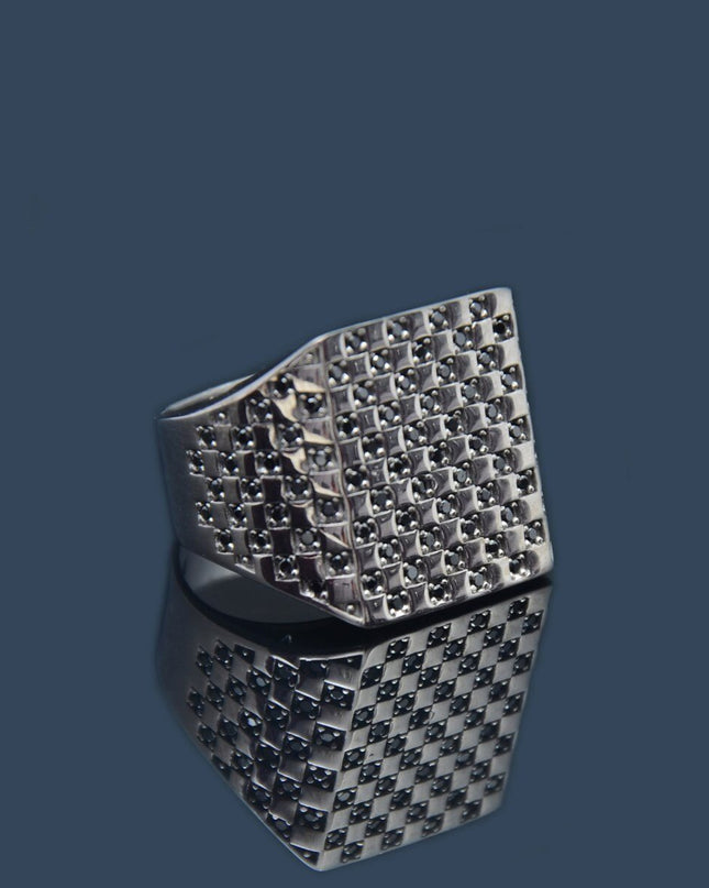 Premium Black Points Ring