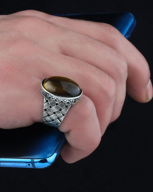 Herrenring aus 925er Sterlingsilber mit Tigeraugen-Stein