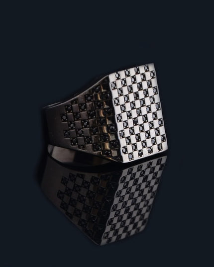 Premium Black Points Ring