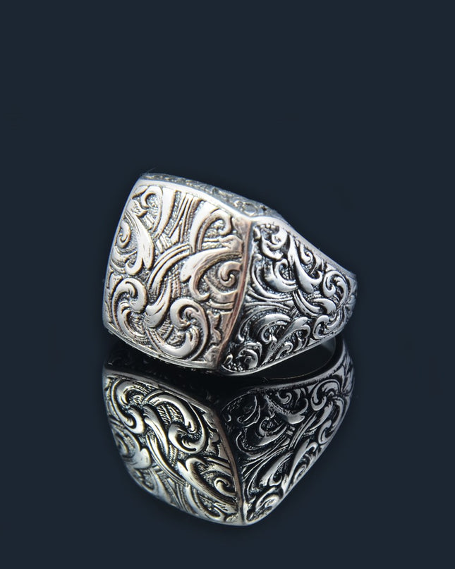 Supreme Vintage Ring
