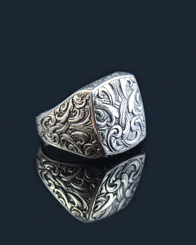 Supreme Vintage Ring